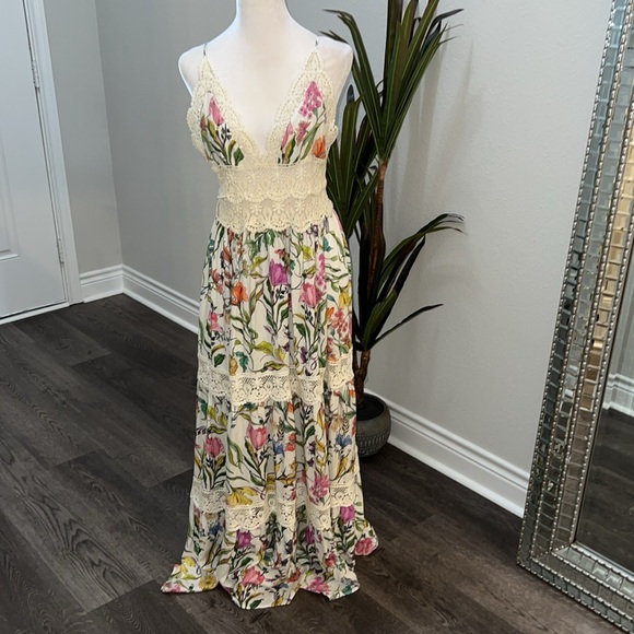 PQ Shea Long Dress in Wild Bloom - Picture 2 of 4